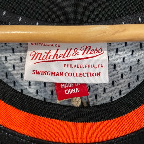 Steve Nash Phoenix Suns Mitchell and Ness Authentic NBA Jersey Size Medium NEW - Picture 5 of 5